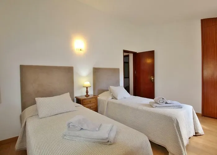 Horta Nova Tatil Evi *